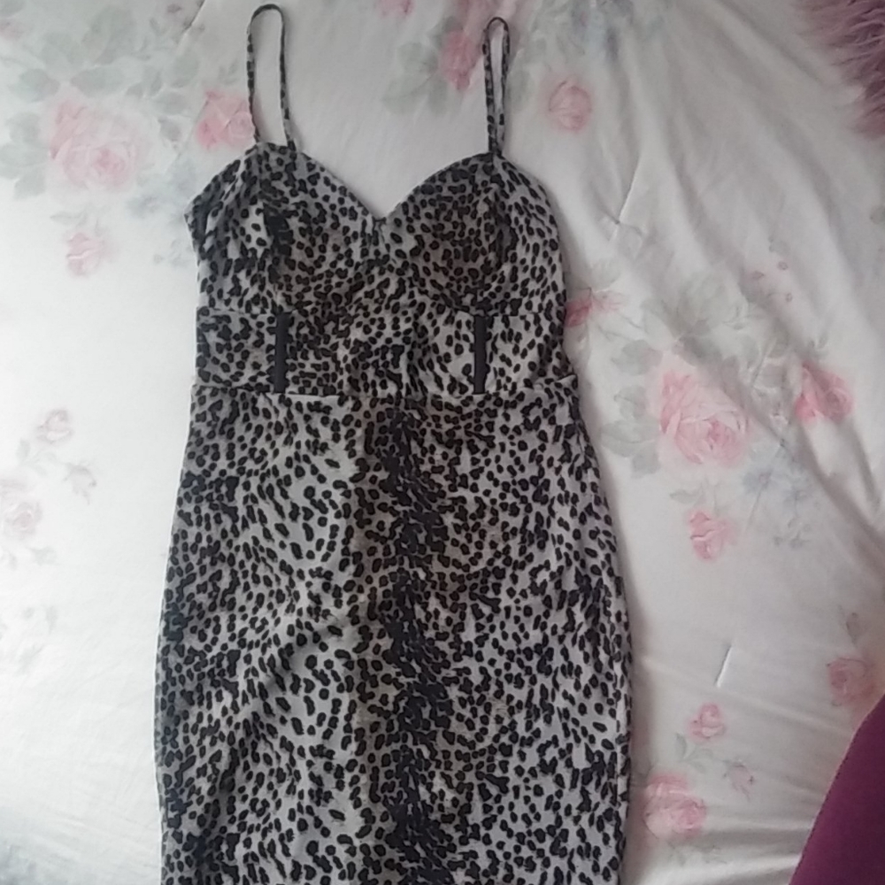 Brand new Guess dress